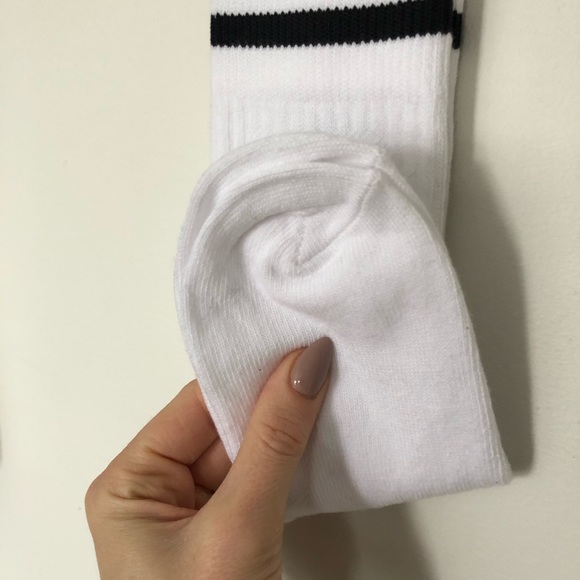 Crew socks 🧦 Brand new, never worn, NWOT - Picture 4 of 5